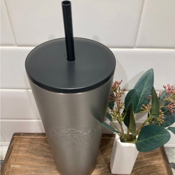 Starbucks Brushed Silver Stainless Cup Steel Tumbler Cold Cup Venti New 2022 - Picture 11 of 12